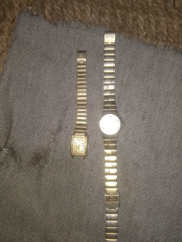 Gold plated ladies watch photo 6