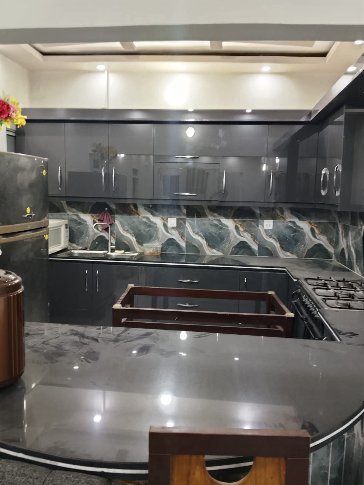 Brand portion for rent photo 12