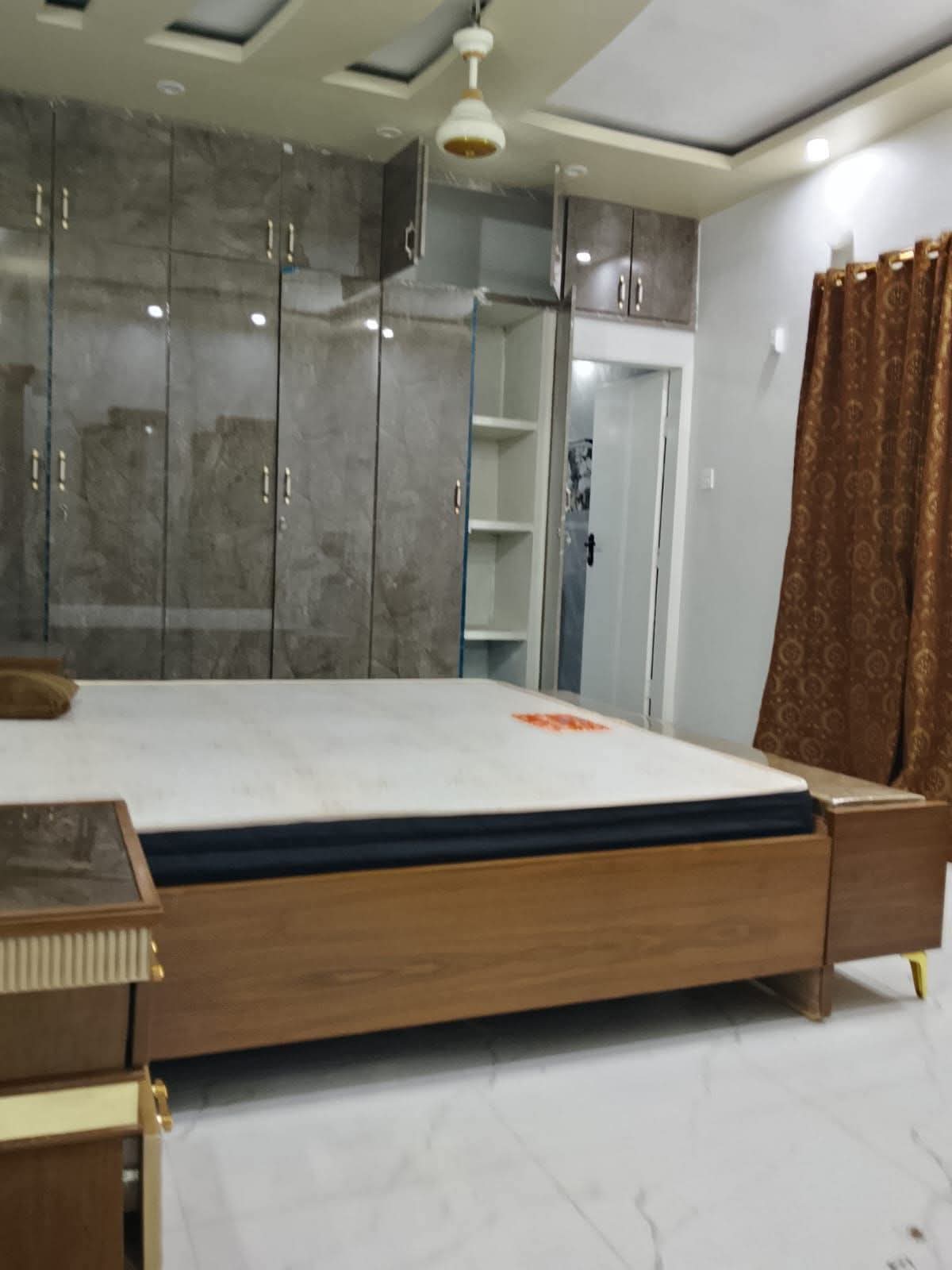 Brand portion for rent photo 10