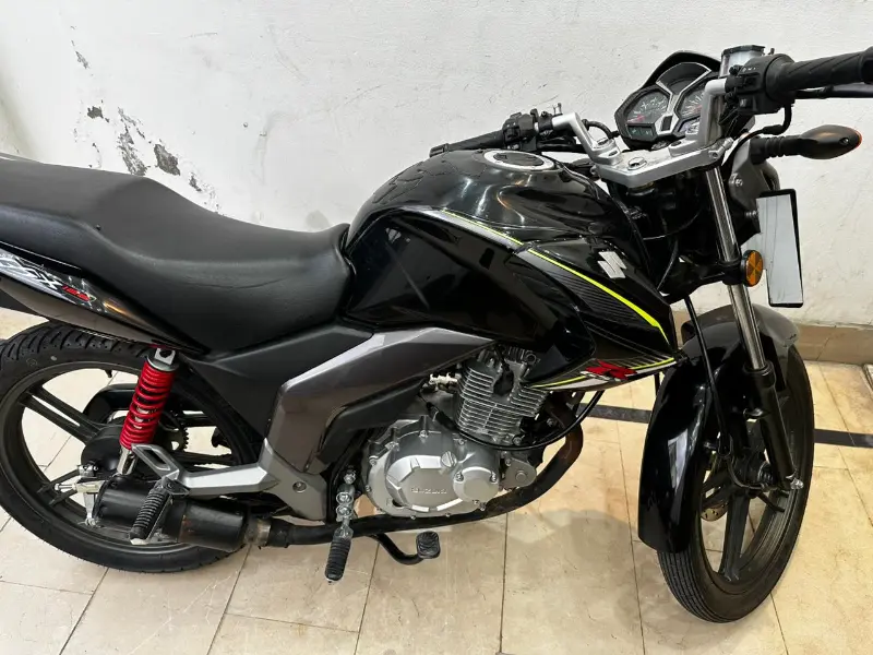 Suzuki gsx125 photo 7