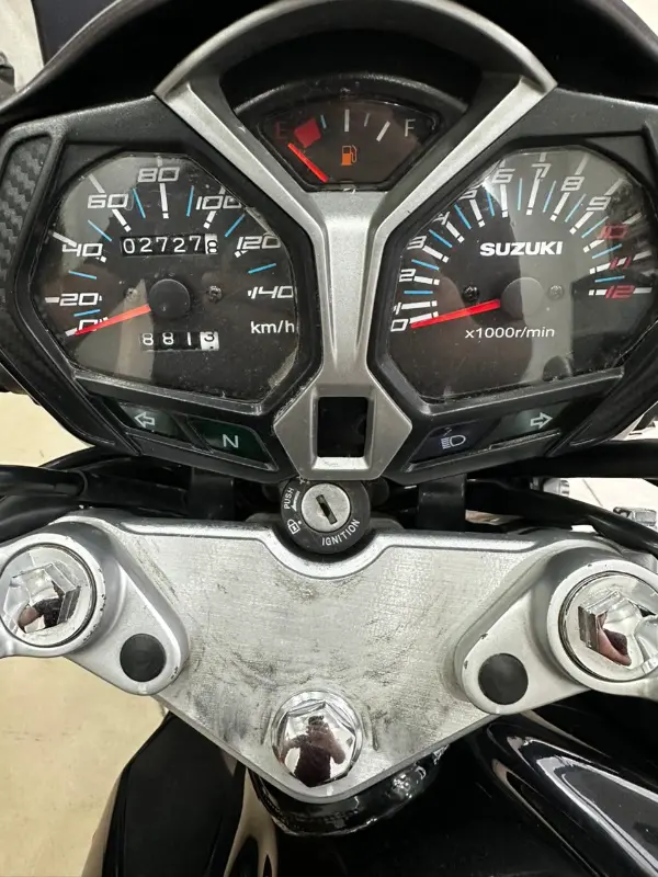 Suzuki gsx125 photo 5