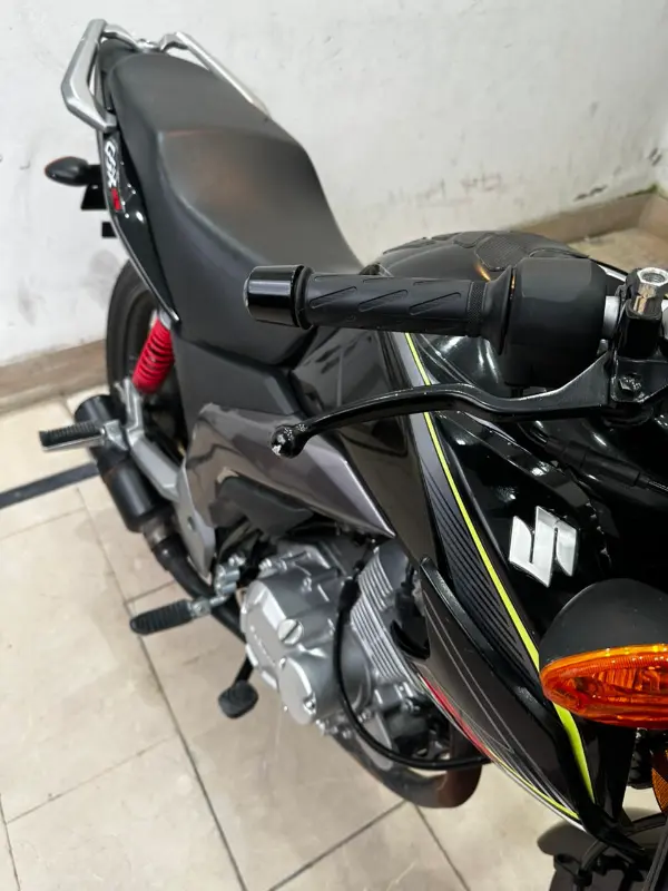 Suzuki gsx125 photo 4
