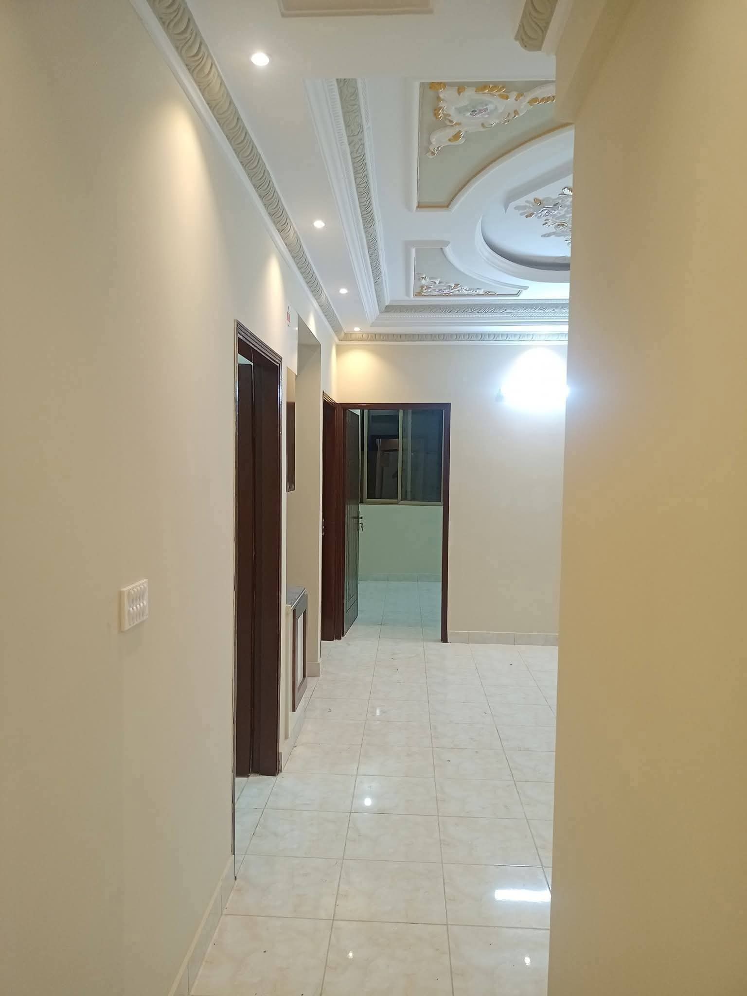 Teacher society main 3bed dd 2nd floor west open photo 4