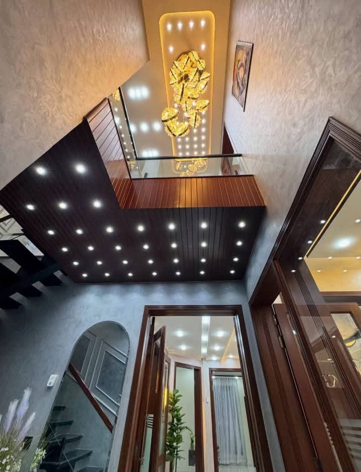 10 marla House for Sale brand new beautiful photo 6