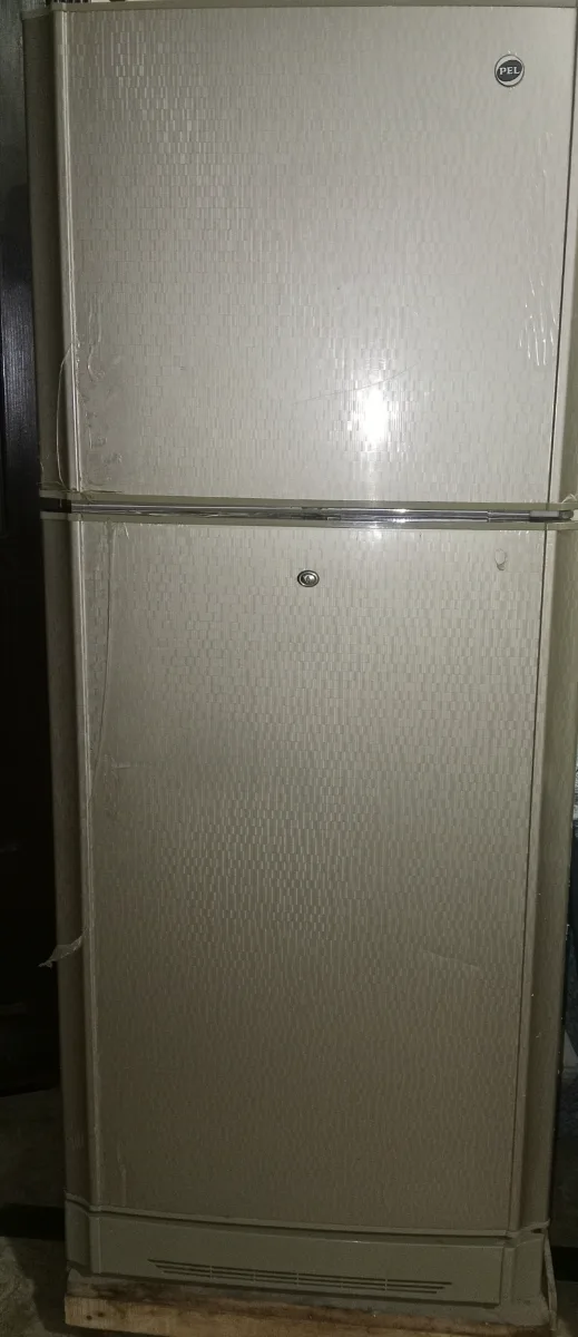 Pel Refrigerator Medium size With stabiliser photo 1