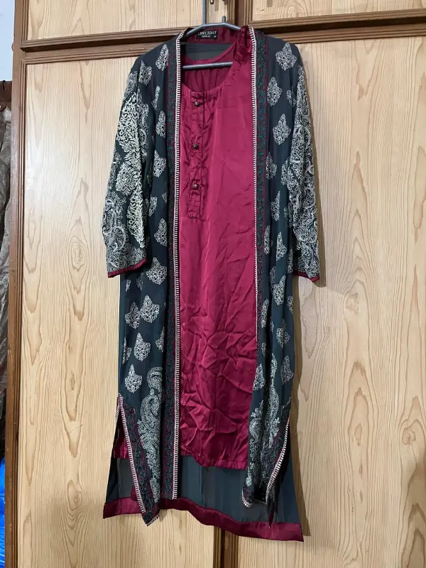 Fancy Long Gown with Red undershirt photo 2