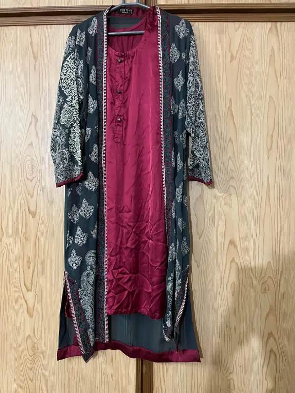 Fancy Long Gown with Red undershirt photo 1