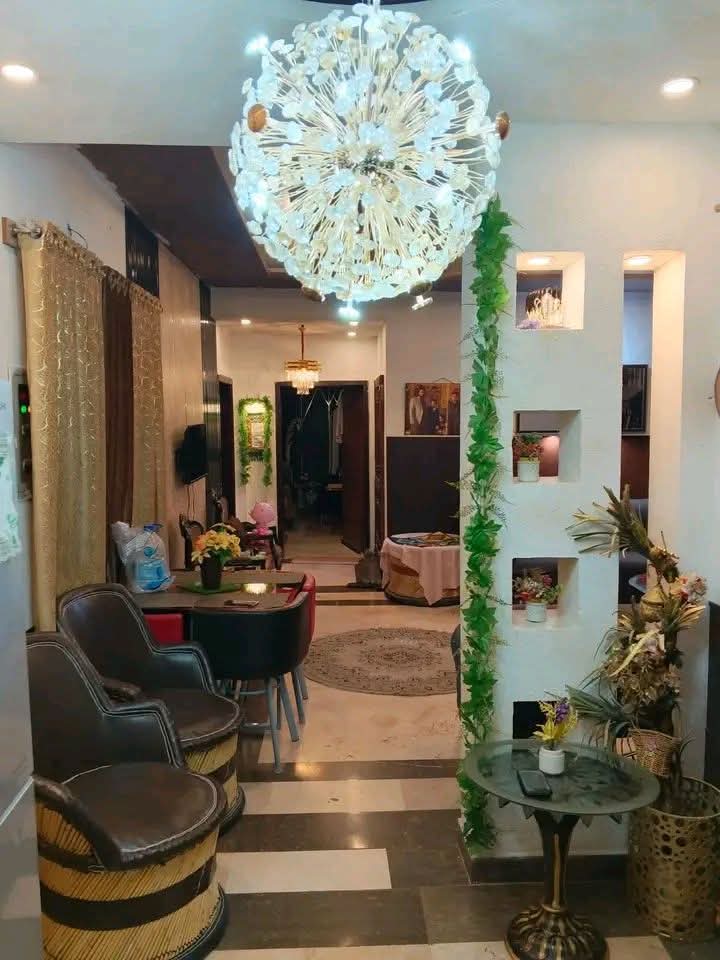16 Marla house Available for Sale in Executive & Prime Location of Chinar bagh Society main raiwind road near photo 7