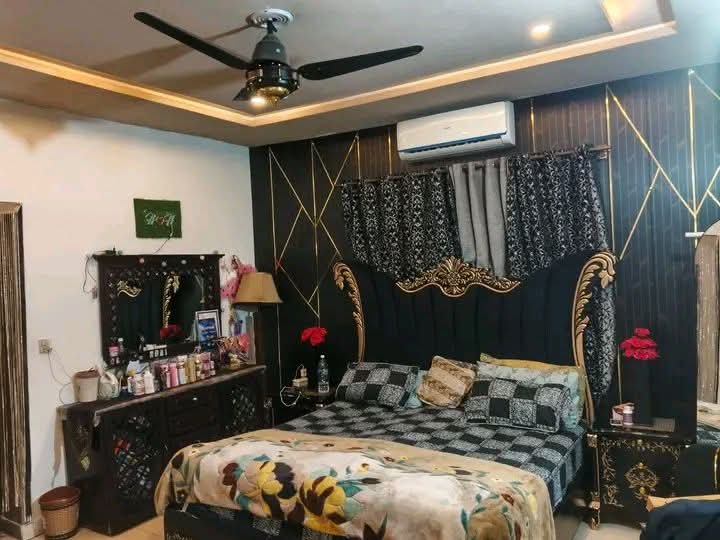 16 Marla house Available for Sale in Executive & Prime Location of Chinar bagh Society main raiwind road near photo 1