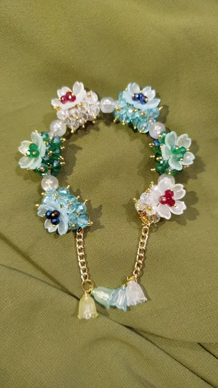 Handmade gajra brecellete photo 5