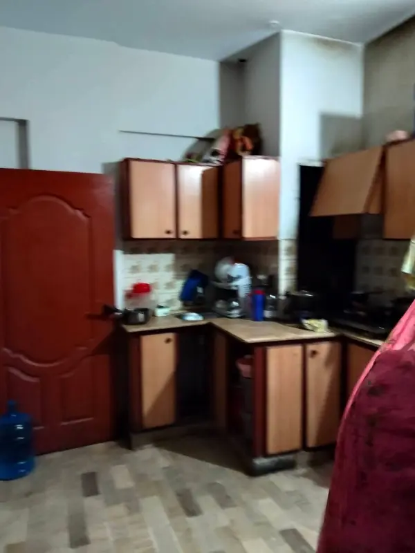 Kaneez fatima block 2 main 2bed dd 2nd floor west open flat for sale photo 2