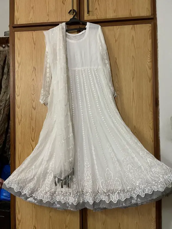 Fancy offwhite dress photo 1