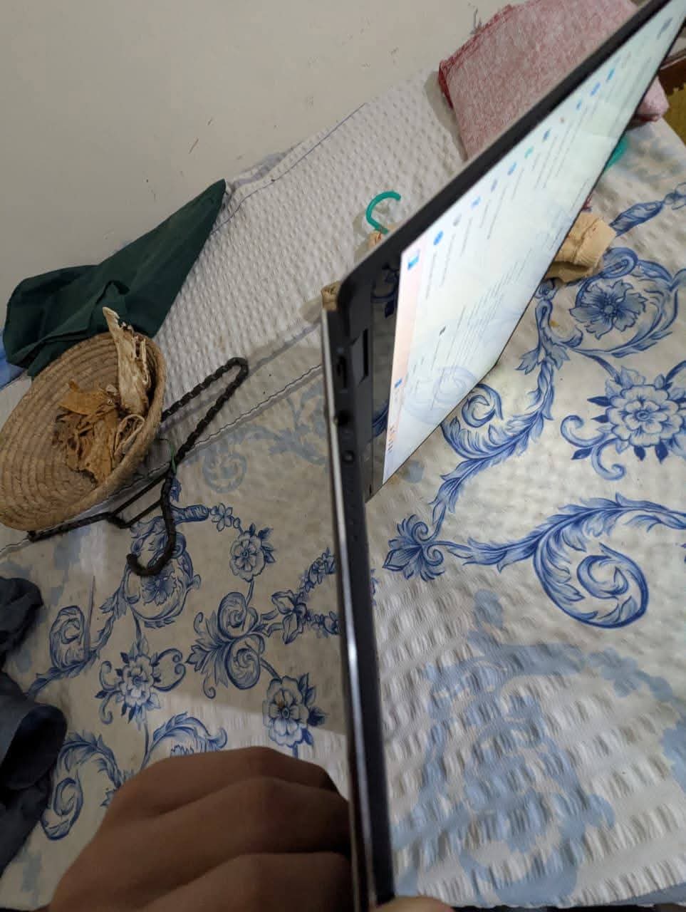 Dell Xps 13 9365 borderless laptop corei7 7th gen photo 6