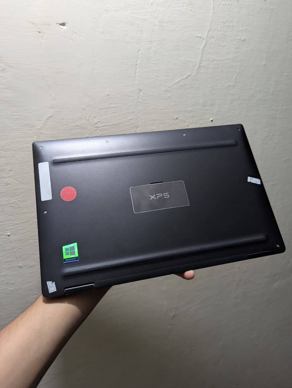 Dell Xps 13 9365 borderless laptop corei7 7th gen photo 3