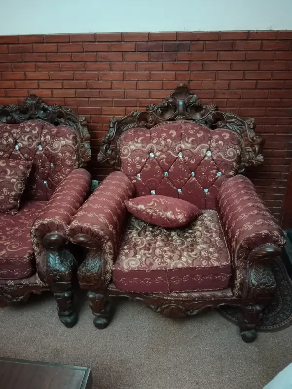 Chinyoti wood 5 seater sofa set photo 2