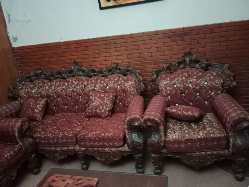 Chinyoti wood 5 seater sofa set photo 1