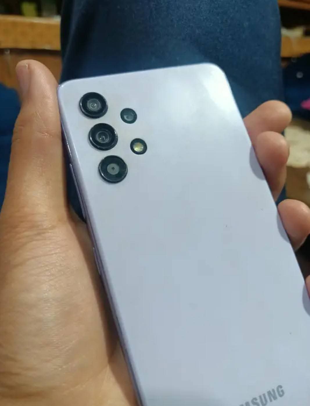 I am selling my samsung A32 2021 photo 3