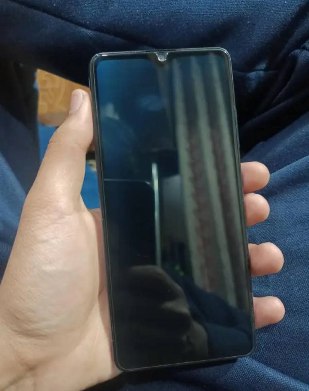 I am selling my samsung A32 2021 photo 4