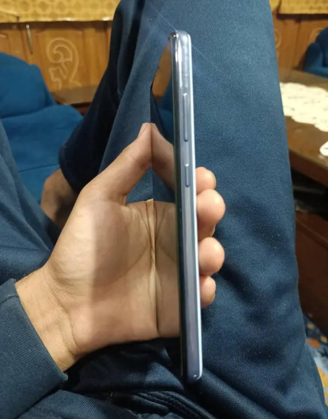 I am selling my samsung A32 2021 photo 5