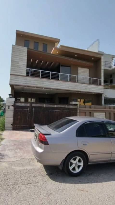 D-17 islamabad 10 marla brand new house available for sale photo 9