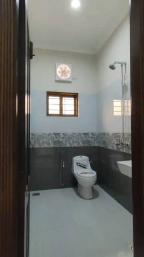 D-17 islamabad 10 marla brand new house available for sale photo 2