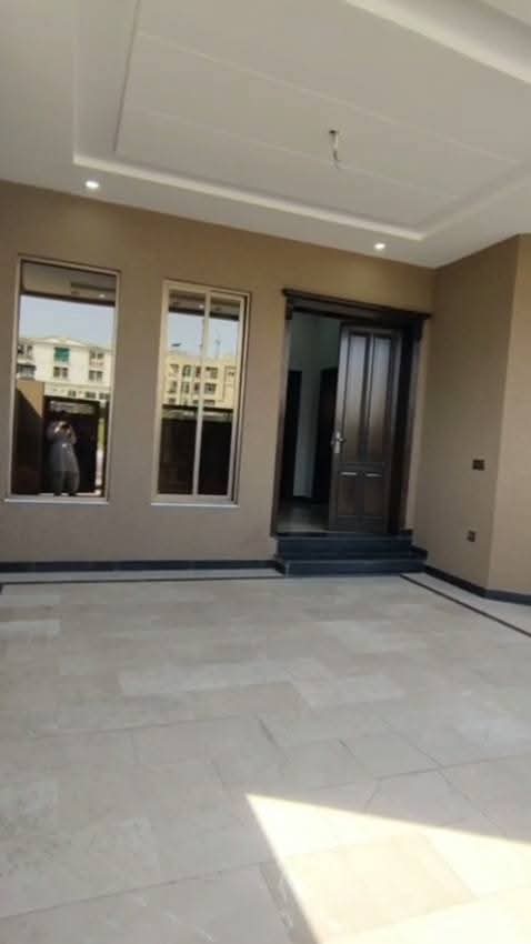 D-17 islamabad 10 marla brand new house available for sale photo 5