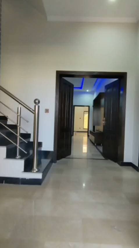 D-17 islamabad 10 marla brand new house available for sale photo 3