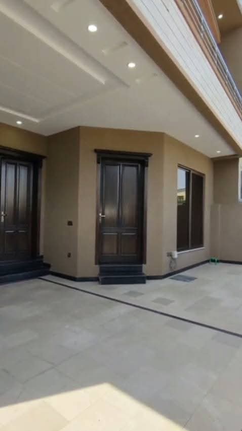D-17 islamabad 10 marla brand new house available for sale photo 7