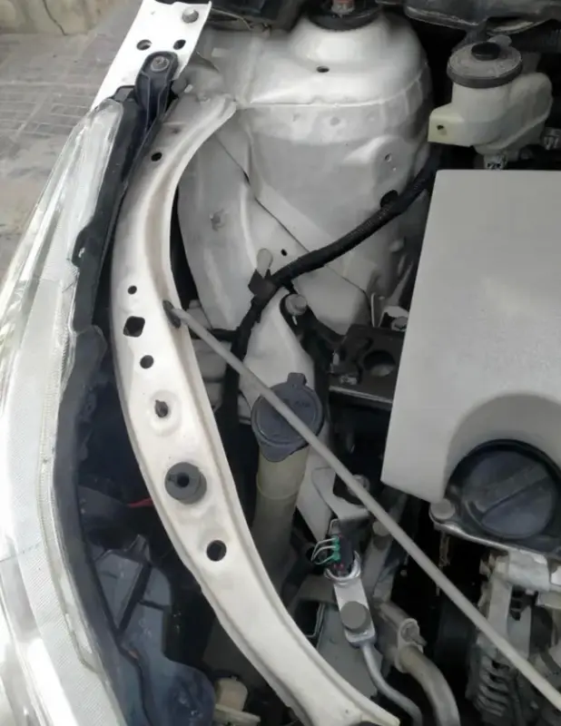 Tiyota yaris Gli 1.3 Manual 2021 model photo 7