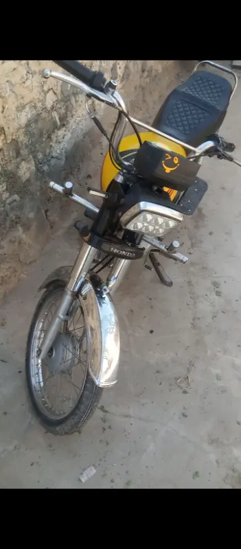 70bike 18 model all ok contect now fast location Dina whatsapp 03465777963 photo 1