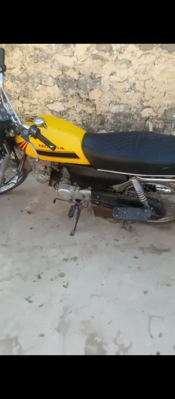 70bike 18 model all ok contect now fast location Dina whatsapp 03465777963 photo 2