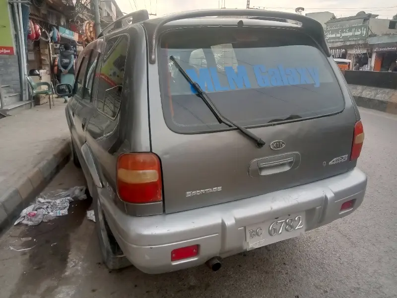 I sell Kia Sportage 2003 Metallic Grey in 16 Lacs photo 2