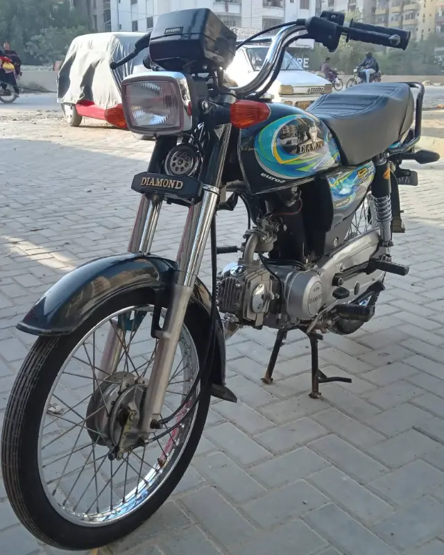 Diamond 70cc bike Black colour model 2025 photo 4