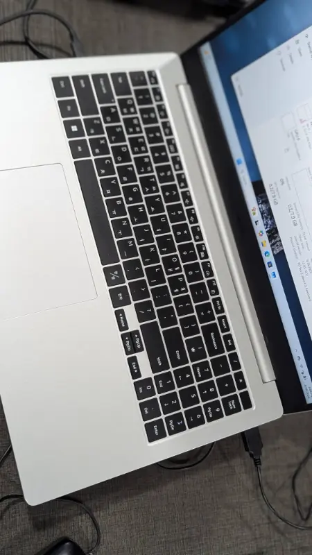 Samsung laptop for sale_Excellent condition(12th Gen Core i3) photo 2