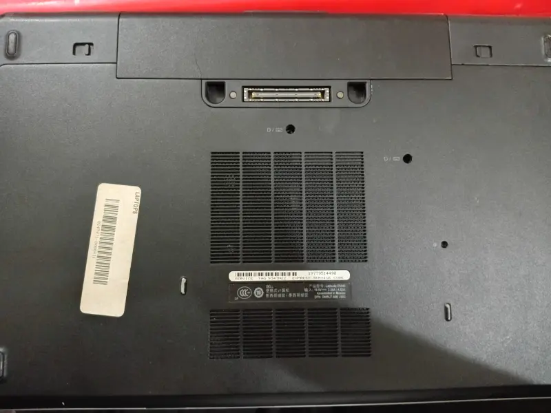 Dell Latitude E6540 | i5 | 8GB RAM | 128GB SSD | Good Condition photo 4