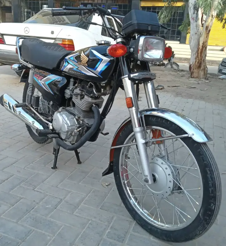 Honda CG_125 2024 Advanced model Genuine mint condition photo 8