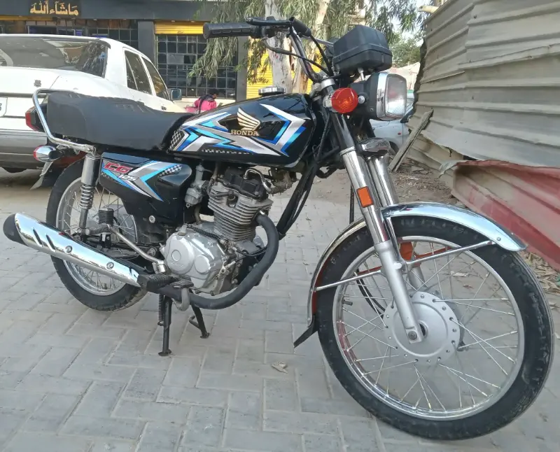 Honda CG_125 2024 Advanced model Genuine mint condition photo 5