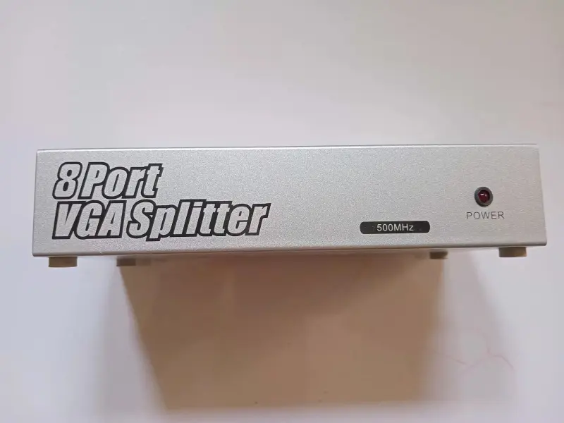 •8-Port VGA Splitter - 500MHz High Bandwidth (For Multi-Monitor Setup) photo 3
