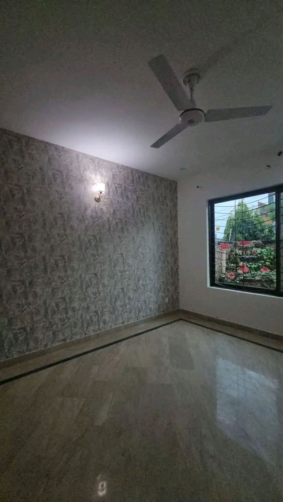 10 marla 1.5 storey house for sale photo 7