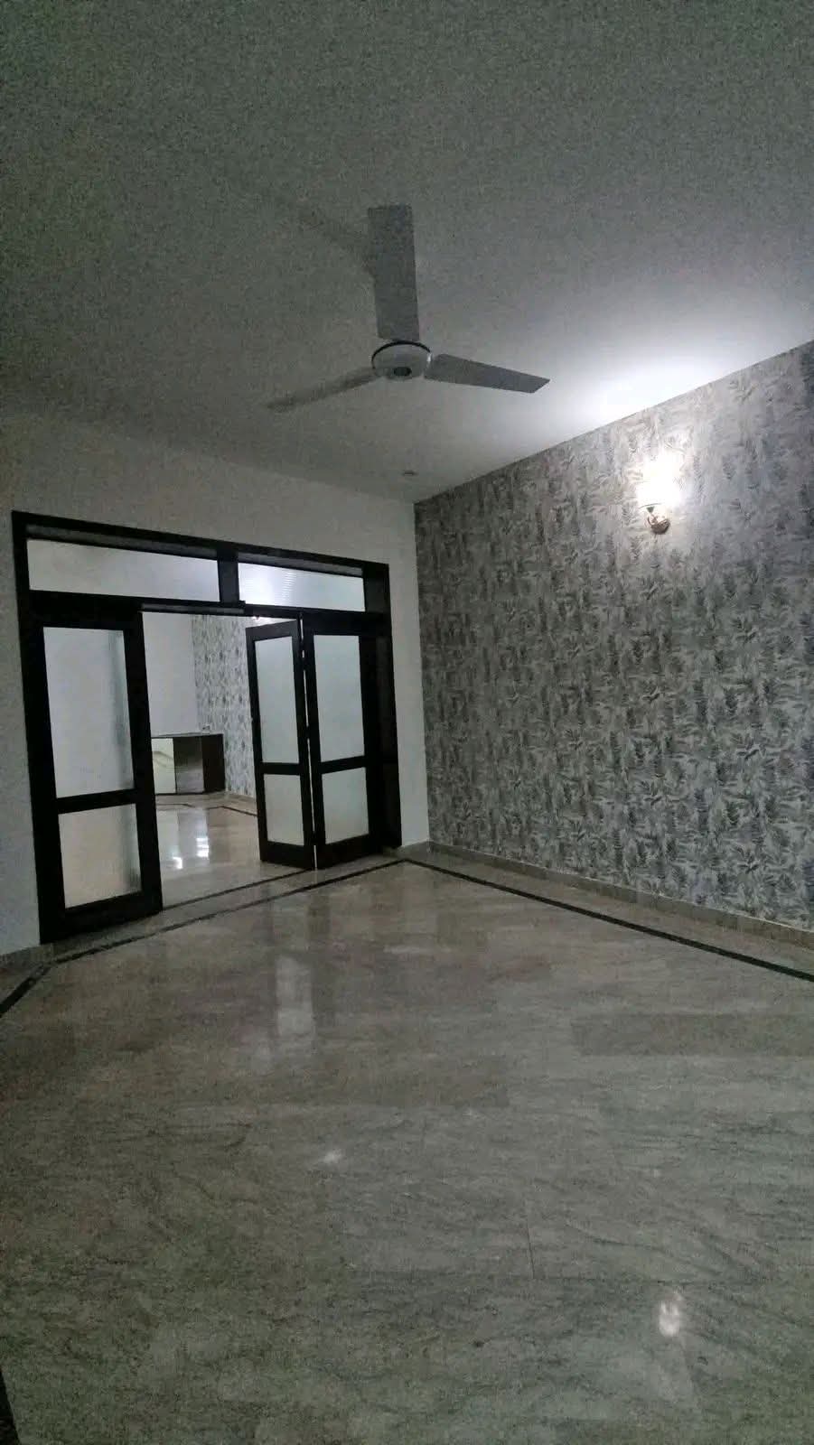 10 marla 1.5 storey house for sale photo 4