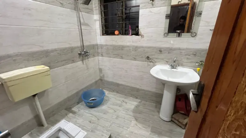 Fully Automated Home • 10 Marla Ultra Modern Designer House  for sale photo 6