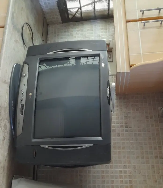 LG TV photo 1
