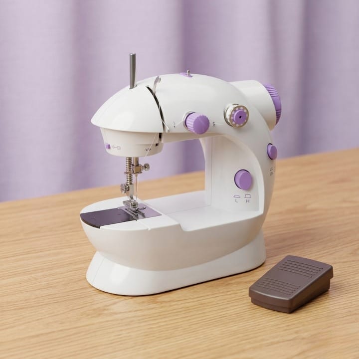 Electric Mini Sewing Machine photo 4