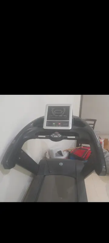 Gym treadmill photo 2