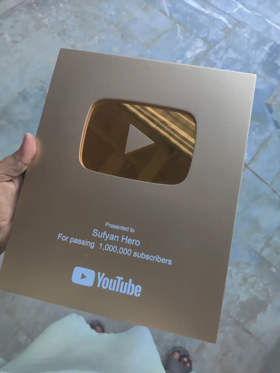 YouTube play button photo 1