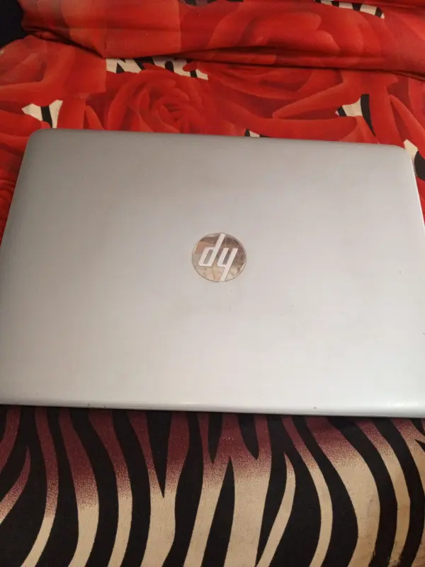 LAPTOP I5 6GEN FOR SALE photo 3